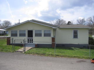 1221 Spruce Dr, Knoxville, TN 37920-2390
