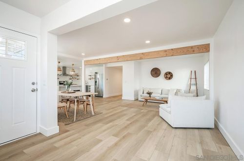7780 Orien Ave, La Mesa, CA 91941-6211