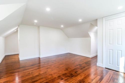 214 Berkshire Rd, Sandy Hook CT  06482-1548 exterior