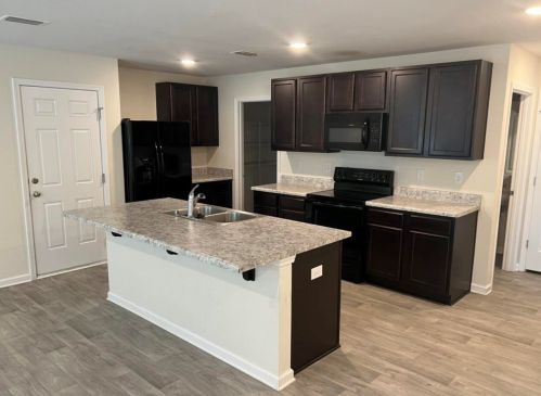 585 Earl Godwin Rd, Freeport FL  32439-2766 exterior