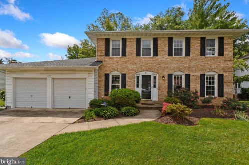 3205 Ravenscraig Ct, Herndon, VA 20171-3326
