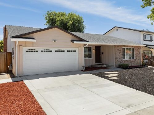 3290 Fronda Dr, San Jose, CA 95148-2015