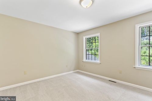 786 Arbor Dr, Red Lion PA  17356-8611 exterior