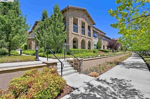 3325 Central Pkwy, Pleasanton, CA 94568-4857