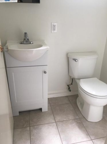 863 Palomino Dr, Pleasanton CA  94566-6817 exterior