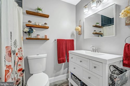 36 Quail Run, Berkeley Township NJ  08721-1300 exterior