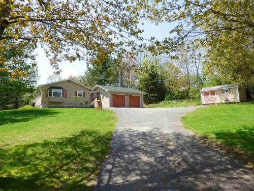 752 Cochran Rd, Morrisville, VT 05661-8255