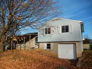 2635 Pike Ln, Lancaster, PA 17603-5926