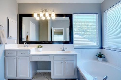 4236 Winding Brk Dr, Plano TX  75093-6901 exterior