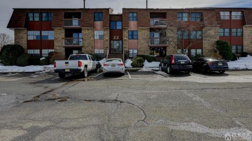 257 Alpine Way, Woodbridge, NJ 07095-1482