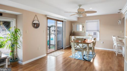 106 Moorage Ave, Berkeley Township NJ  08721-1879 exterior