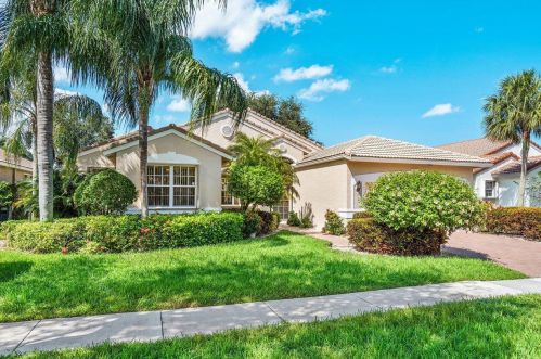 7929 Rinehart Dr, Boynton Beach, FL 33437-6363