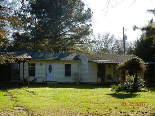 24400 Oak Glenn, Hempstead, TX 77445-7895