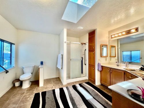 6938 Hidden Brook Ln, Citrus Heights CA  95621-8373 exterior