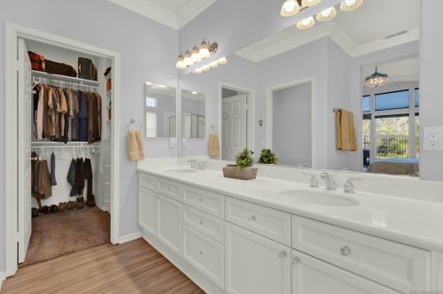 2346 Fallbrook Pl, Escondido CA  92027-6738 exterior