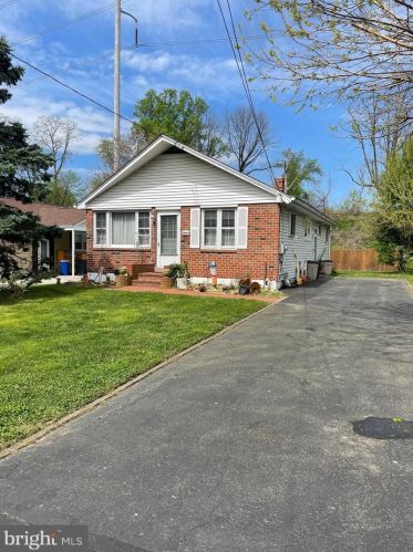 205 Rodgers St, Ridley Park, PA 19078-3219