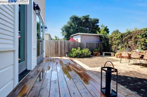 1641 Stuart St, Berkeley CA  94703-2009 exterior