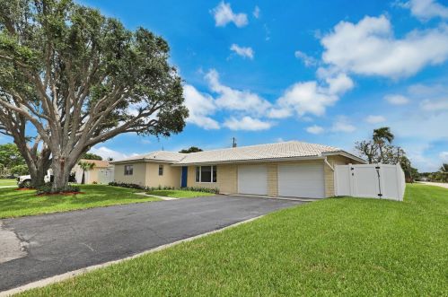 1926 Arabian Rd, West Palm Beach, FL 33406-8605
