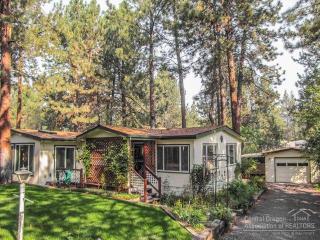 19940 Poplar St, Bend OR  exterior