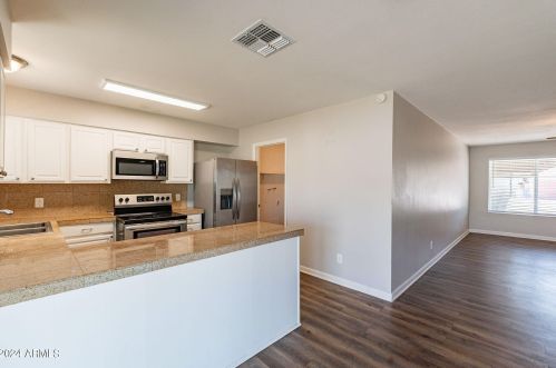 3538 Libby St, Glendale AZ 85308-8140 exterior