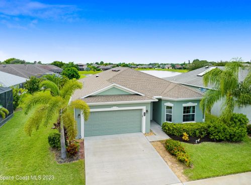 3295 Constellation Dr, Melbourne, FL 32940-2366