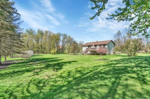 1532 Route 208, Washingtonville NY  10992-1916 exterior