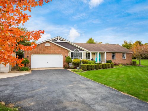 6006 Plumb Rd, Galena, OH 43021-9710