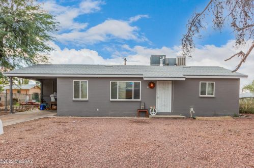 6102 23rd St, Tucson, AZ 85711-5208