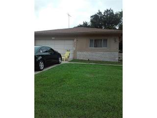 13007 Club Dr, Port Richey, FL 34667-2173
