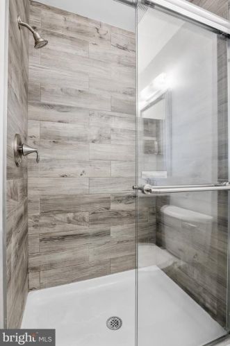 2172 Harbour Dr, Palmyra NJ  08065-1123 exterior