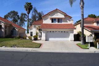 1546 Enchantment Ave, Vista, CA 92081-5477