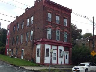 136 9th St, Troy NY  12180-2910 exterior