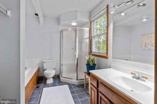20 Hedgerow Dr, Fairless Hills PA  19030-4022 exterior