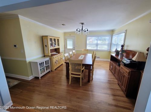 1 Ann Ct, Hazlet NJ  07730-1501 exterior