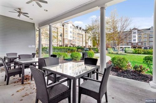 7 Holly Ln, Outwater NJ  07026-3564 exterior