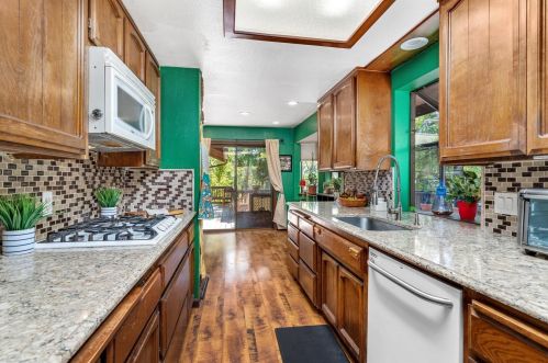 14696 Colfax Hwy, Grass Valley CA  95945-7912 exterior