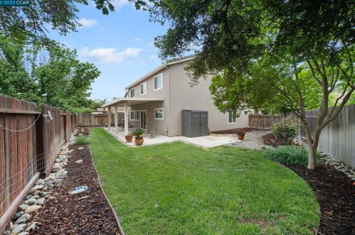 932 Anderson Cir, Woodland CA  95776-5100 exterior