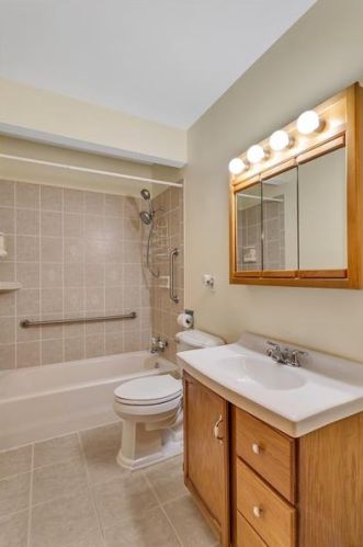 114 Francis Ave, Beaver Falls PA  15010-1333 exterior