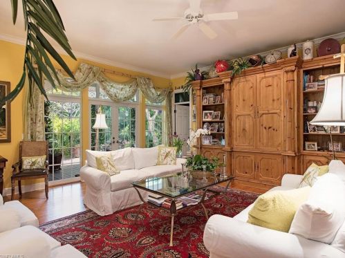 1537 Gordon Dr, Naples, FL 34102-7452