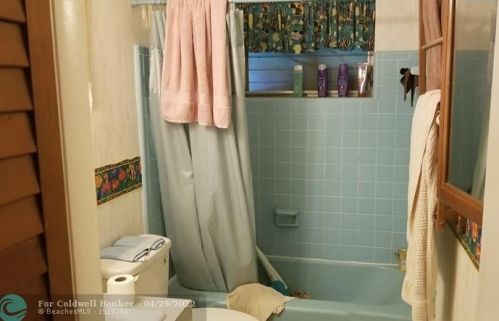 7330 1 Ct, Hollywood FL 33024-7212 exterior