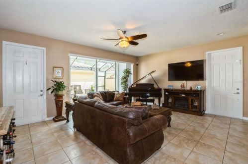 8645 Lower Villagewalk Cir, Orlando, FL 32827-7169