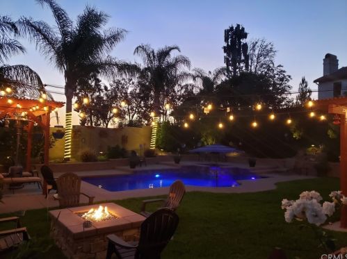 39601 Parkview Dr, Temecula CA  92591-7229 exterior