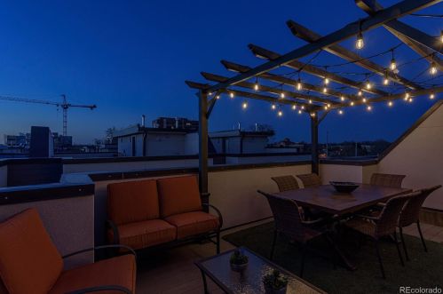 1311 Jackson St, Denver CO 80205-5052 exterior