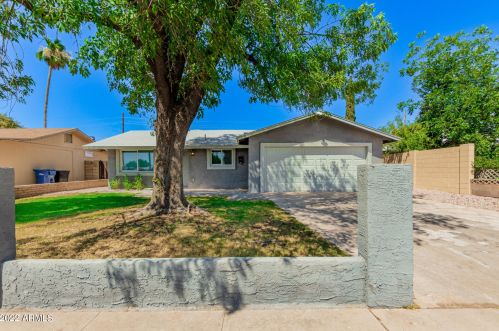 1864 Brookdale St, Mesa, AZ 85203-8216