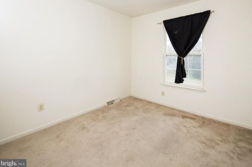 28 Periwinkle Ct, Dover DE  19904-7759 exterior