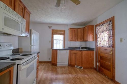 604 Aylesworth Ave, Bridgeville PA  15017-2906 exterior