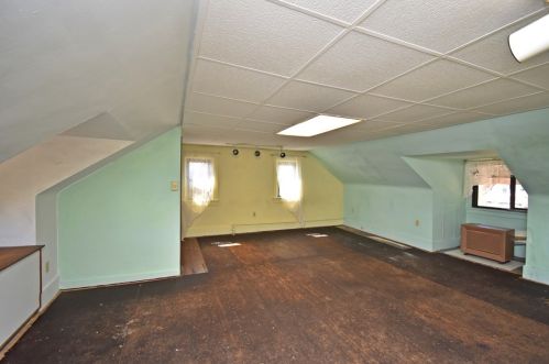 1524 Fallowfield Ave, Pittsburgh PA  15216-3753 exterior