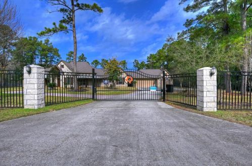 10606 Crestwater Cir, Magnolia, TX 77354-3216