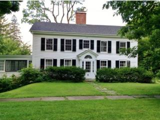 11 Monument Ave, Woodford, VT 05201-2129