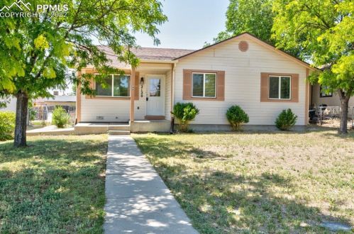 2120 14th St, Pueblo, CO 81001-2820